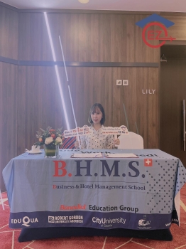 Hội thảo BHMS Thuỵ Sỹ - tối giản hoá việc học của bạn bằng chương trình học hấp dẫn của chúng tôi